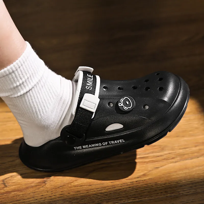 Budding Bear Clogs Unisex-9
