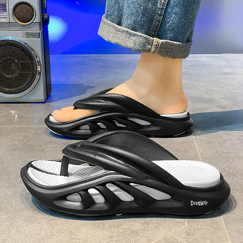 Budding Bear Odor Resistant Abrasion Resistant Slip Resistant Flip Flops Men's-5