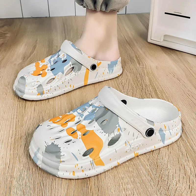 Budding Bear Clogs Men-1