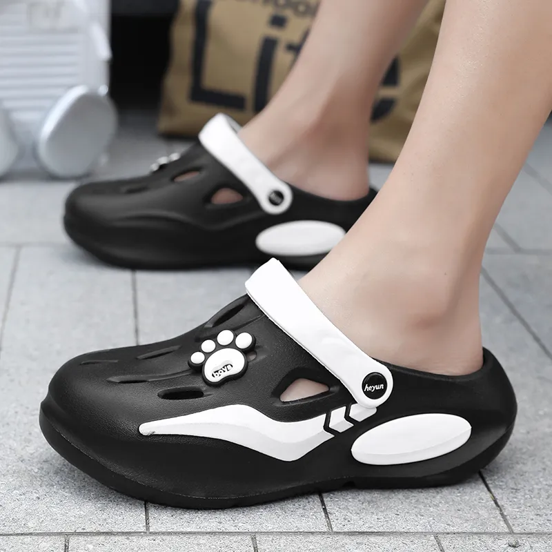 Budding Bear Clogs Men-2