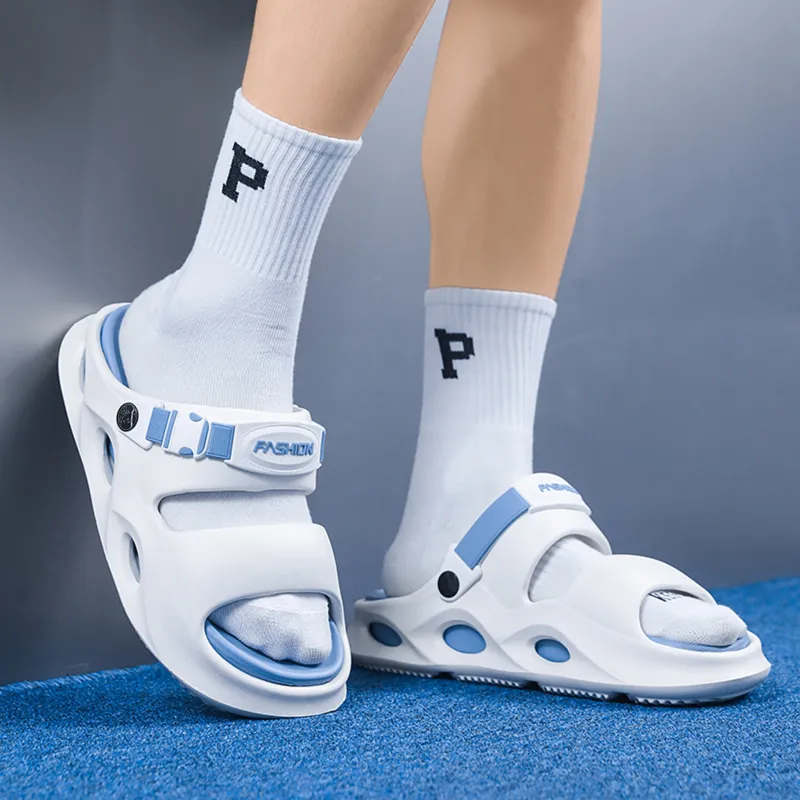 Budding Bear Beach Sandals Men's-11