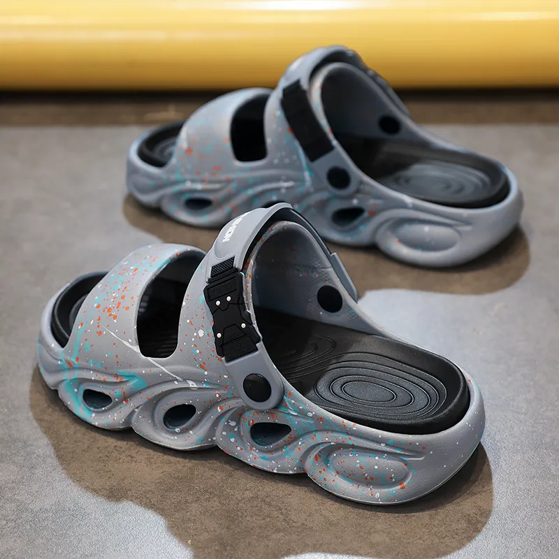 Budding Bear Beach Sandals Men's-1