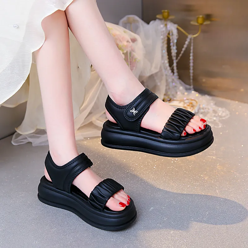 Budding Bear One Strap Sandals Women's-8
