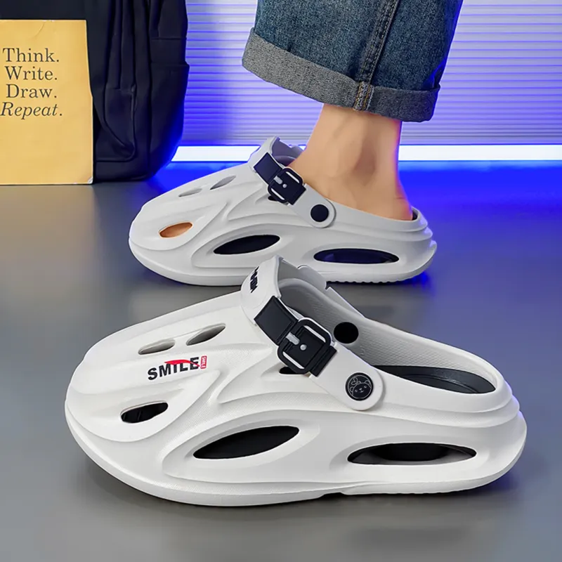 Budding Bear Clogs Men-2