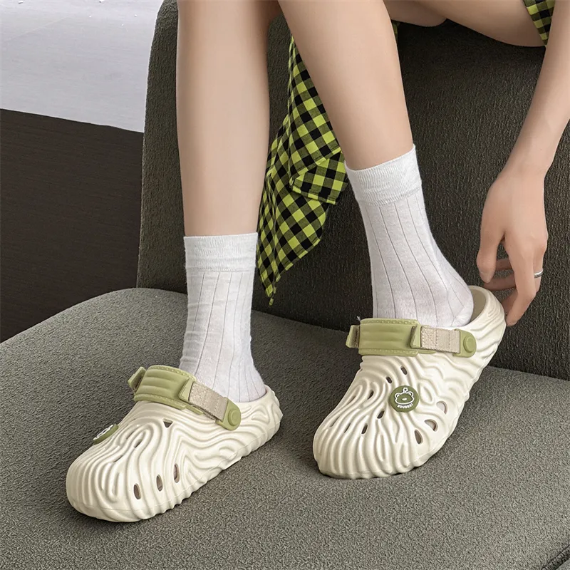 Budding Bear Clogs Women's-2
