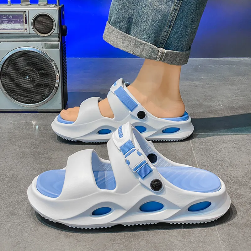 Budding Bear Beach Sandals Men's-10