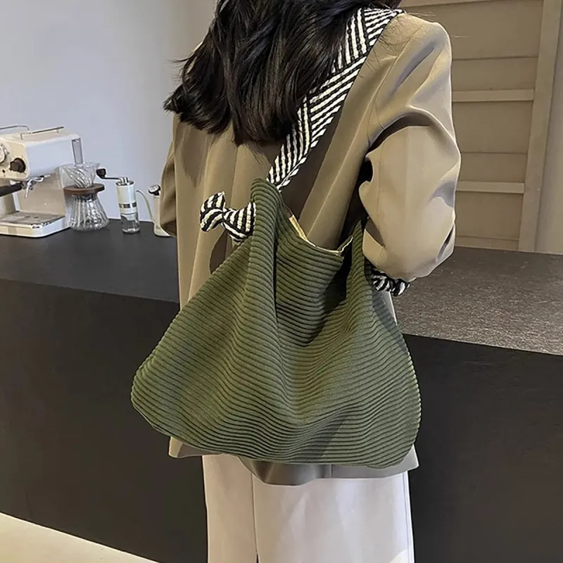 PT'SON Fabric Underarm Shoulder Bag Tote Regular Women's Green-2
