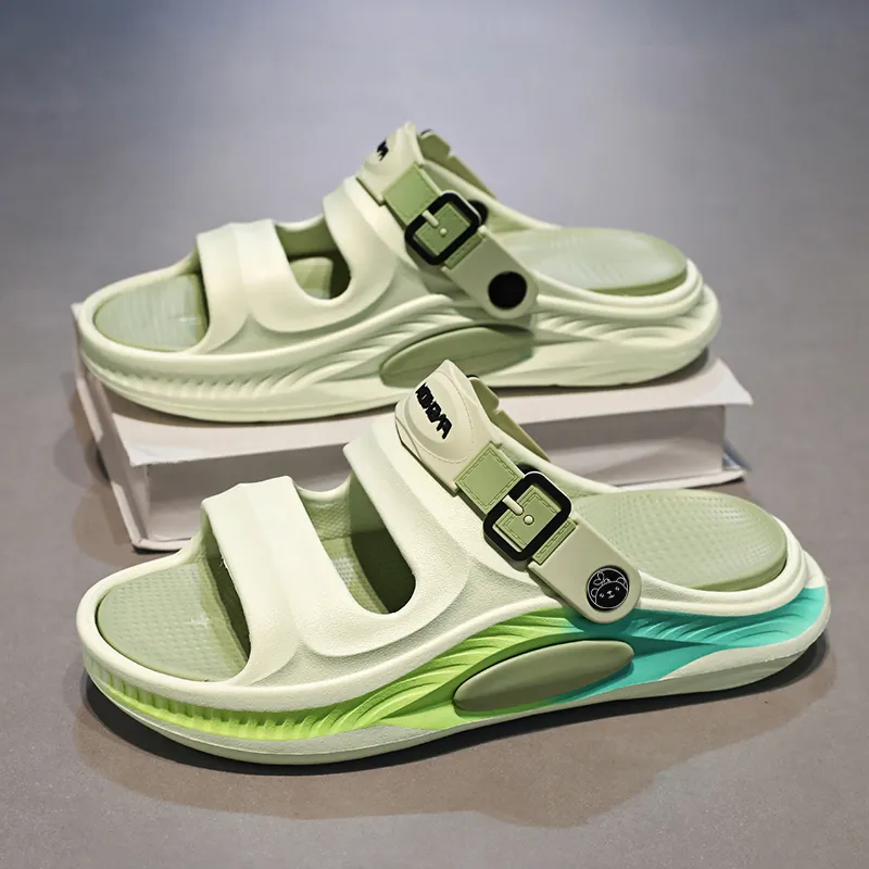 Budding Bear Beach Sandals Men's-12