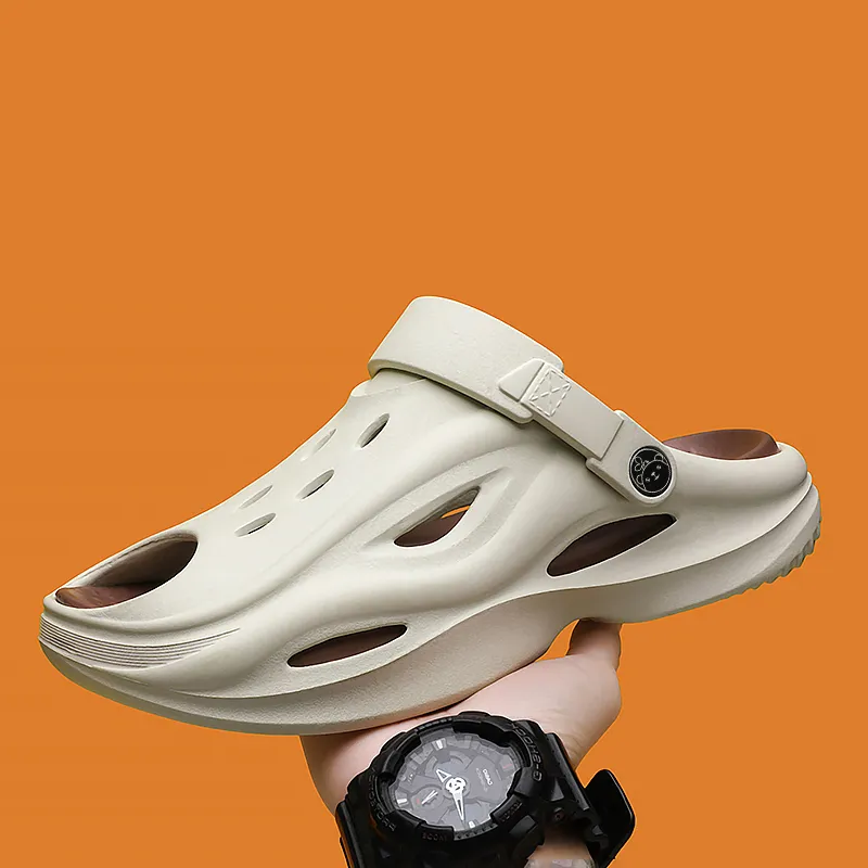 Budding Bear Beach Sandals Men's-18