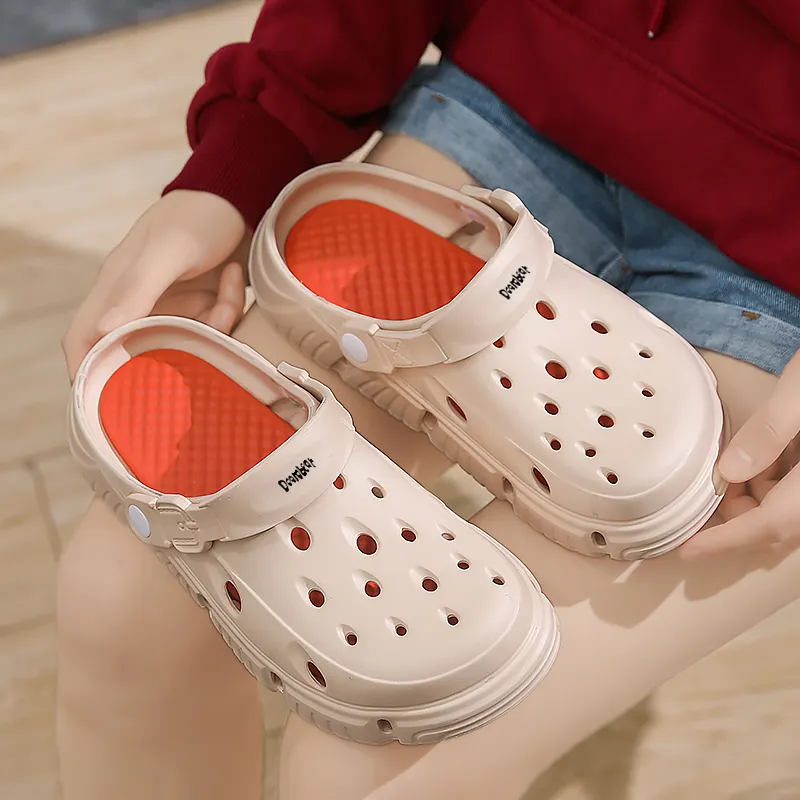 Budding Bear Clogs Women's-12
