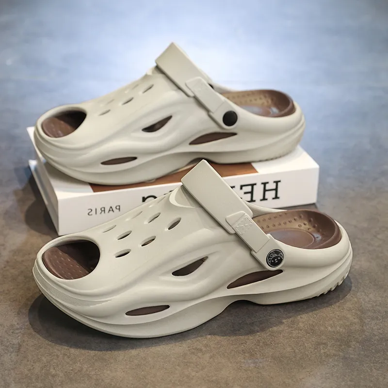 Budding Bear Beach Sandals Men's-16
