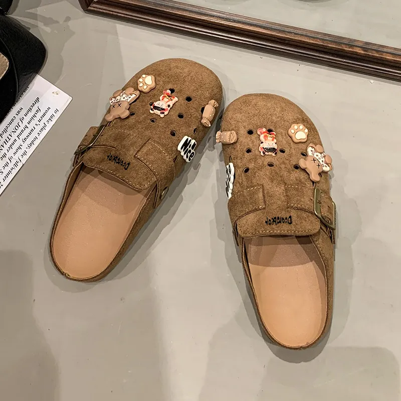 Budding Bear Abrasion Resistant Slip Resistant Closed Toe Slippers Women's Khaki-1