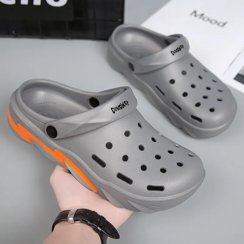 Budding Bear Clogs Men-10