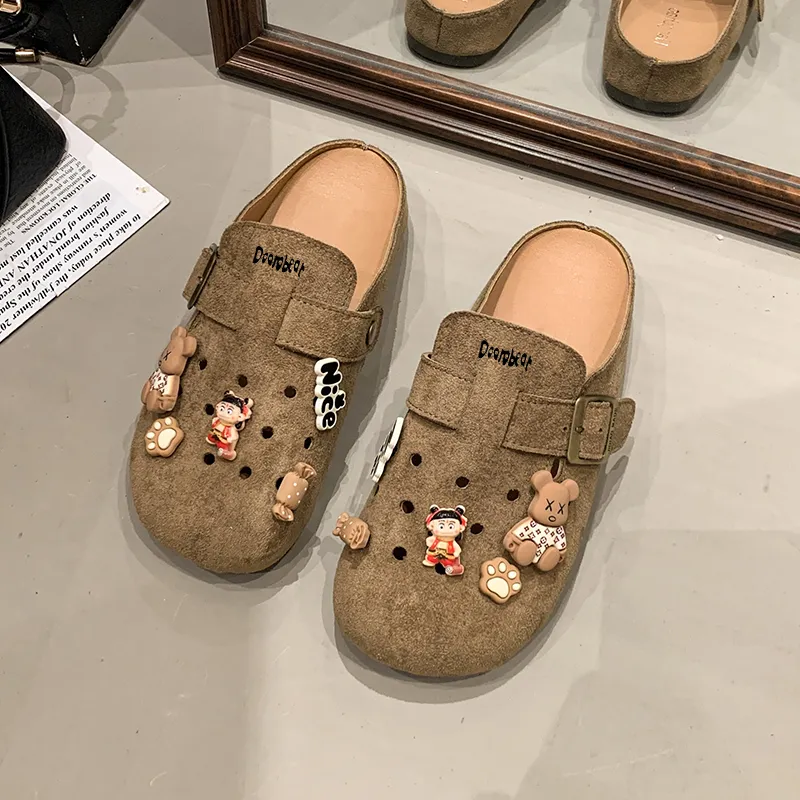 Budding Bear Abrasion Resistant Slip Resistant Closed Toe Slippers Women's Khaki-2