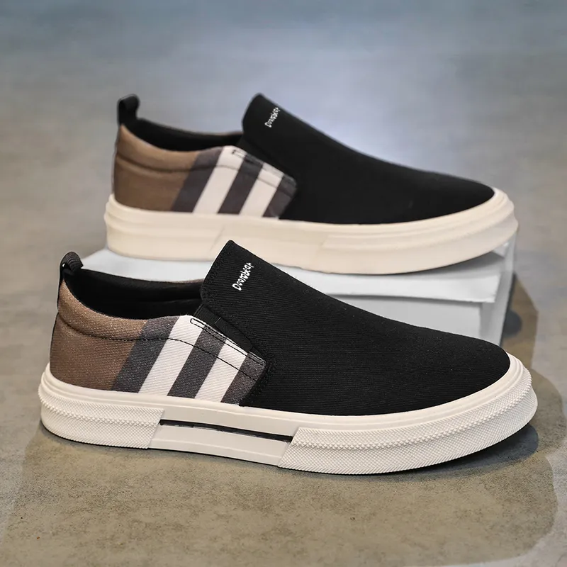 Budding Bear Skateboard Shoes Men Low Top-7