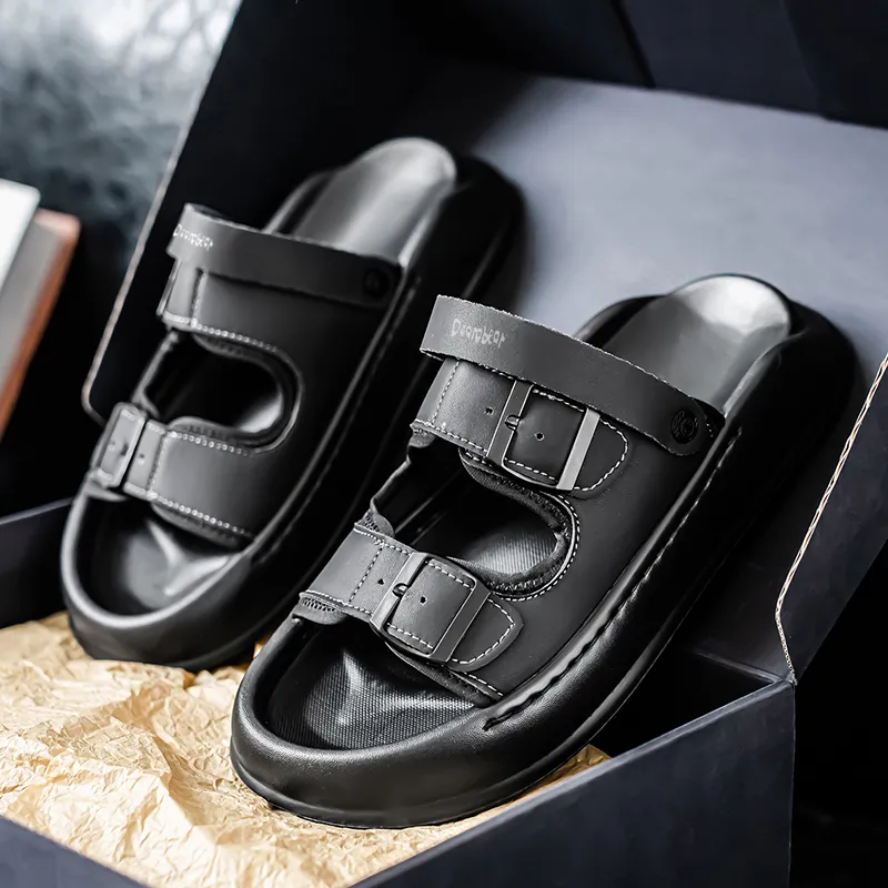 Budding Bear Beach Sandals Men's-2