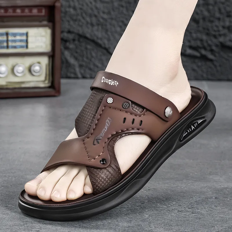 Budding Bear Beach Sandals Men's Box-8