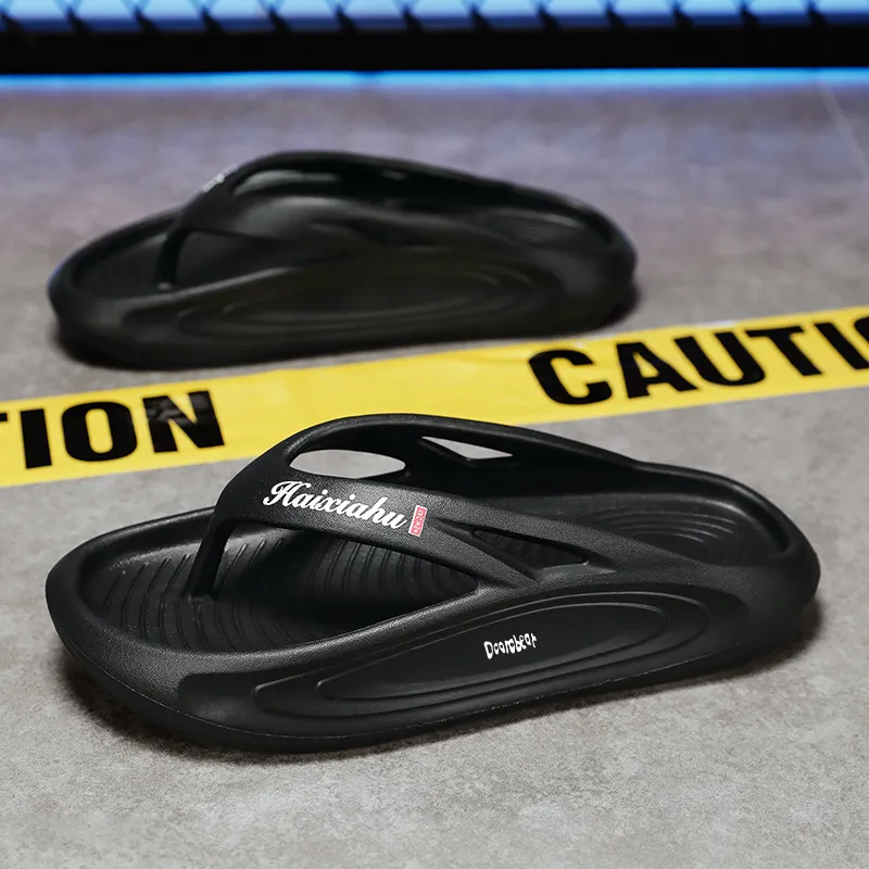 Budding Bear Flip Flops Men-1