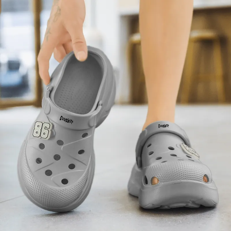 Budding Bear Clogs Men-14