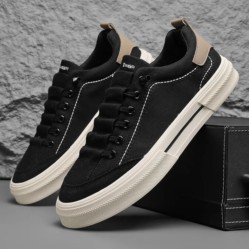 Budding Bear Low Top Canvas Shoes Men's-1