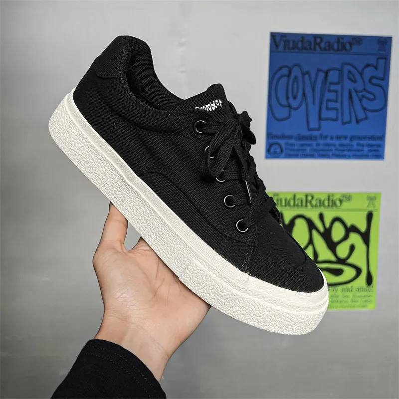 Budding Bear Low Top Skateboard Shoes Men's-7
