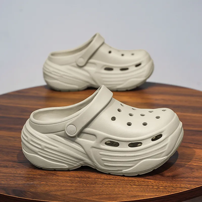 Budding Bear Clogs Women's-11