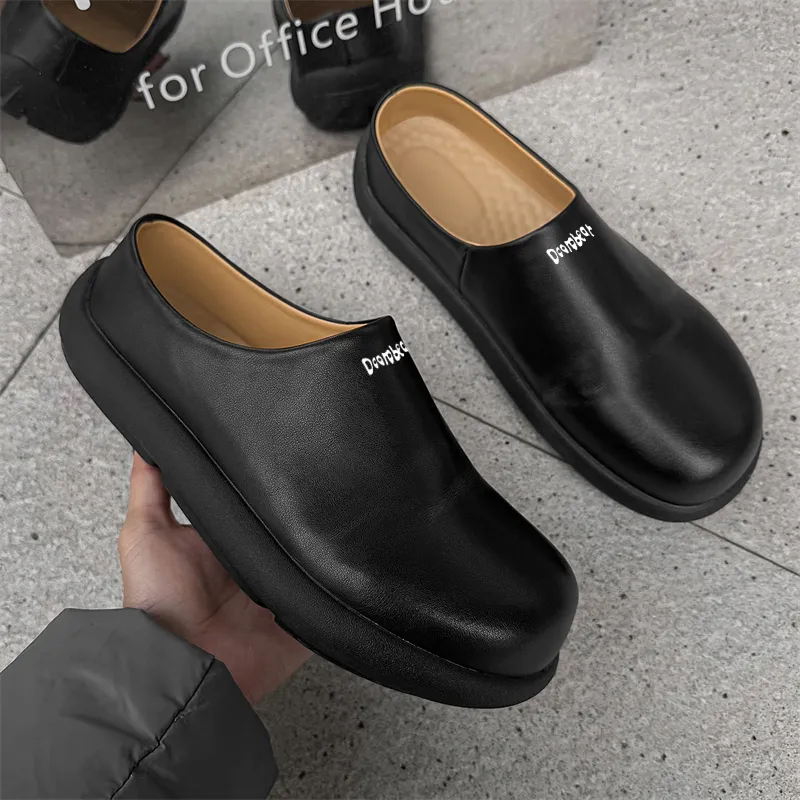 Budding Bear Abrasion Resistant Slip Resistant Wrap toe Slippers Unisex Black-4