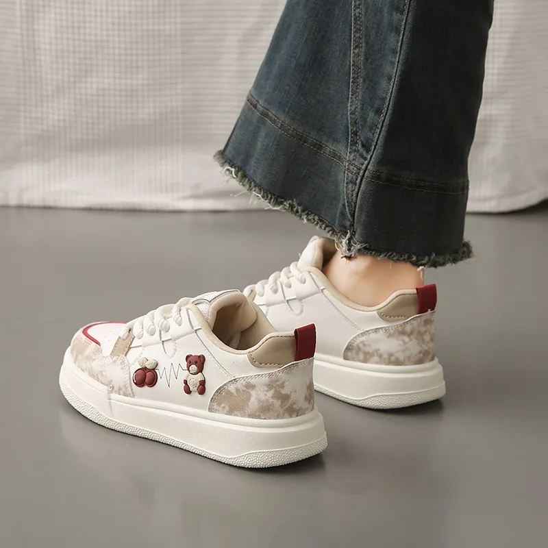 Budding Bear Low-Top Skateboard Shoes Women's-4