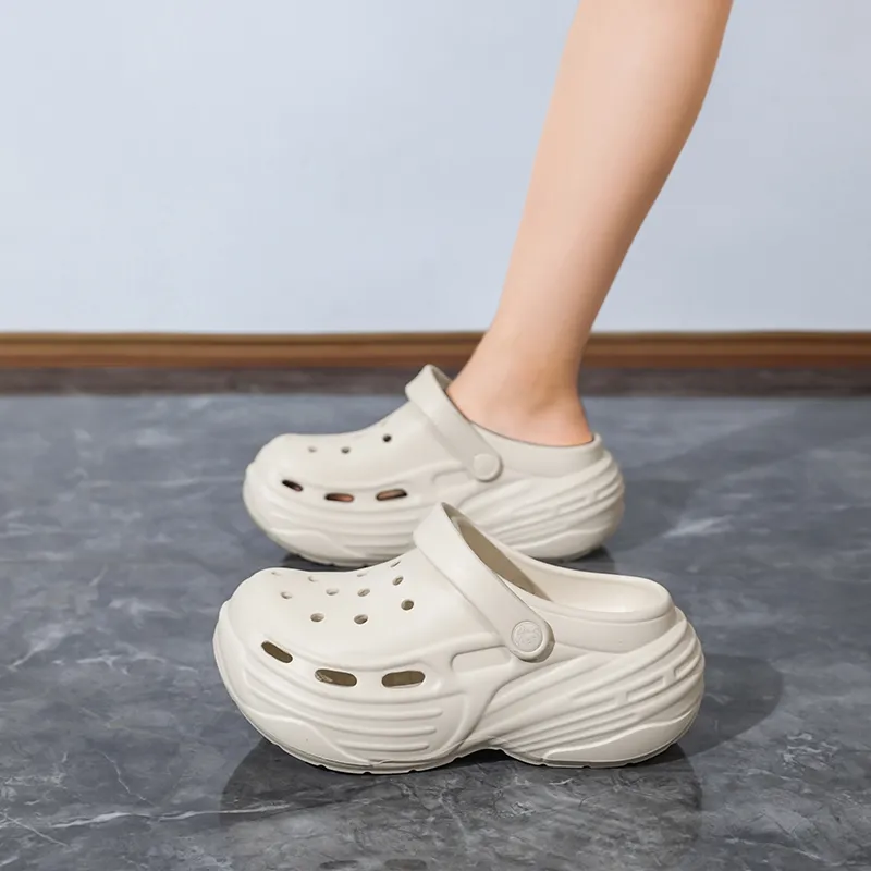 Budding Bear Clogs Women's-9