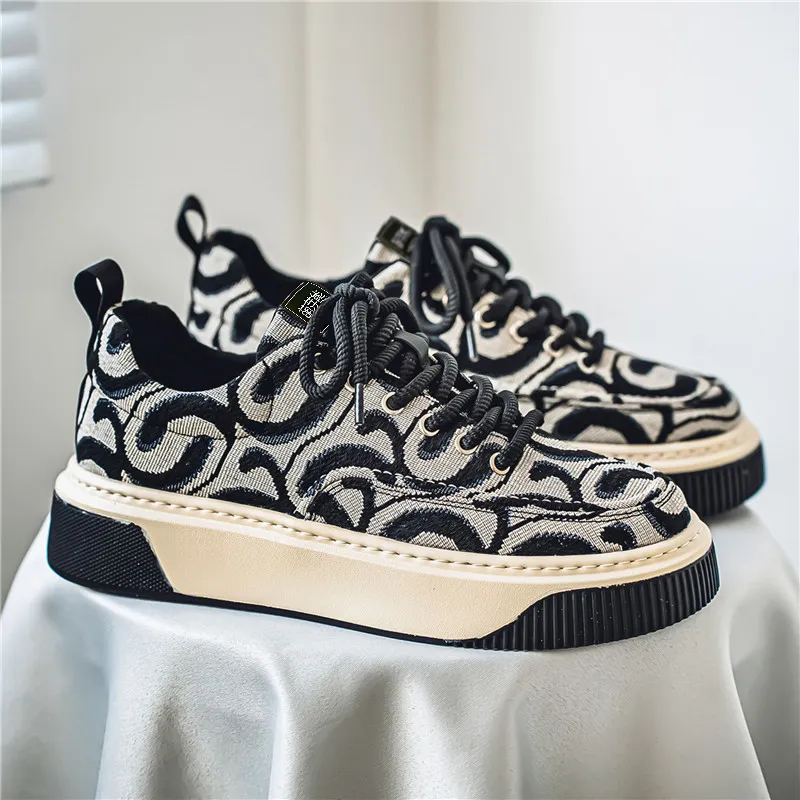 Budding Bear Slip-Resistant Low-Top Skateboard Shoes Men's-6