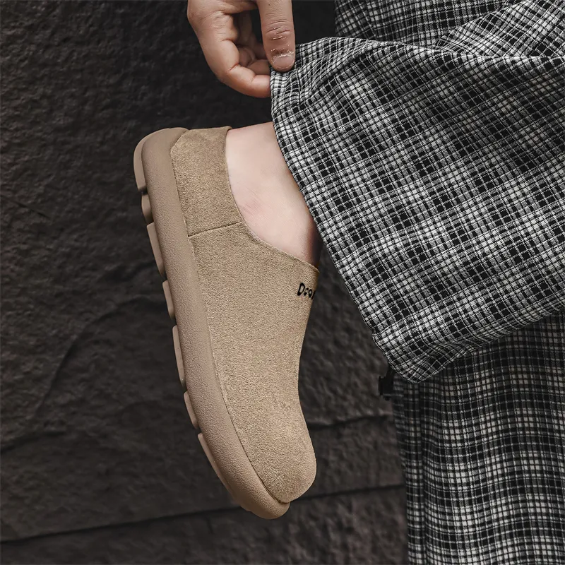 Budding Bear Rubber Sole Closed Toe Slippers Men's-8