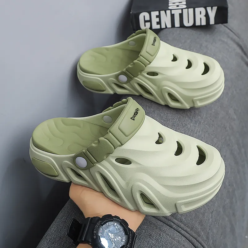 Budding Bear Clogs Men-19