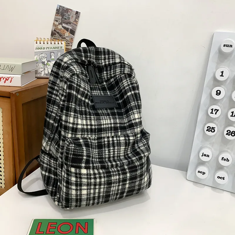 Yalu Woolen Backpack Unisex Multicolor-1