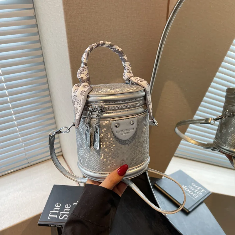 Yalu PU Bucket Bag, One Shoulder Handbag Unisex Multicolor-8