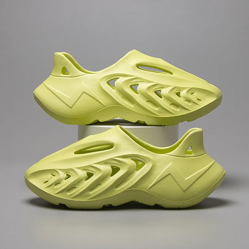 ROBINHOOD Clogs Men-24