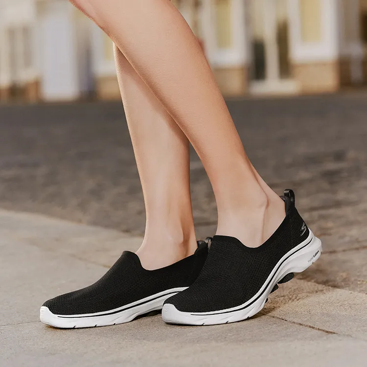 Skechers GO WALK 7 Breathable Lightweight Low Top Casual Shoes Women's Black White-7