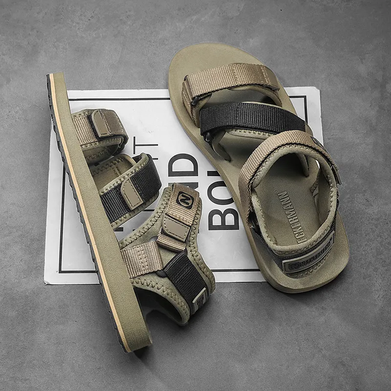 JANE HARLOW Beach Sandals Unisex-1