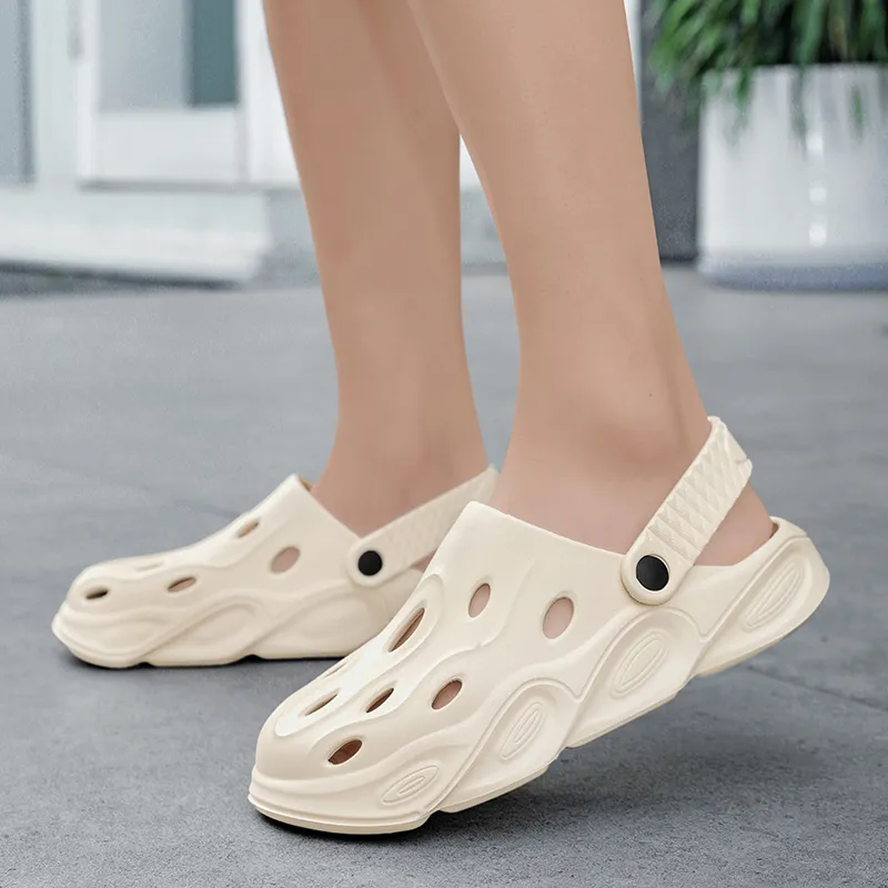 JANE HARLOW Clogs Men-8