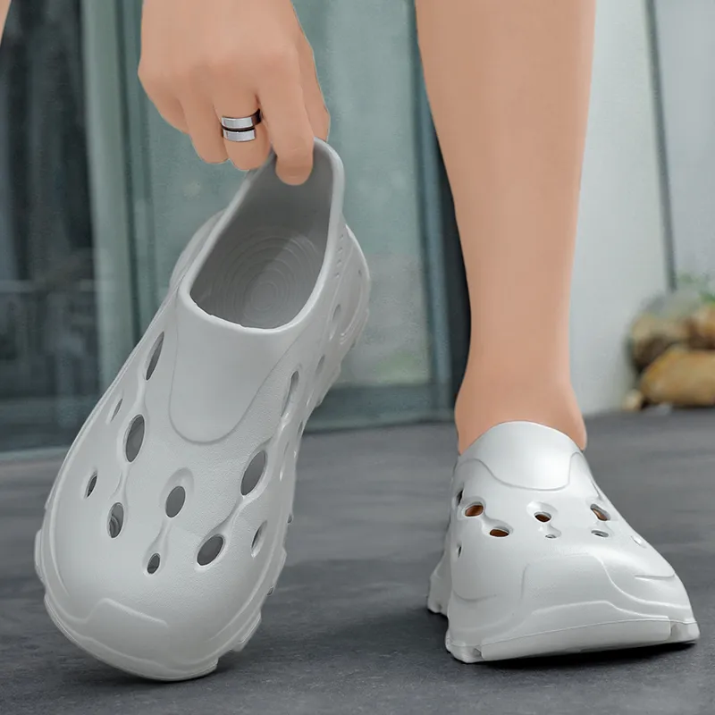 JANE HARLOW Clogs Men-2