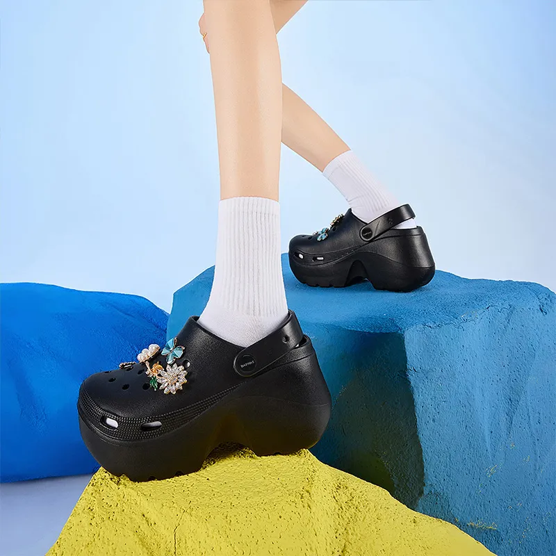 DAPHNE Clogs Women's-3