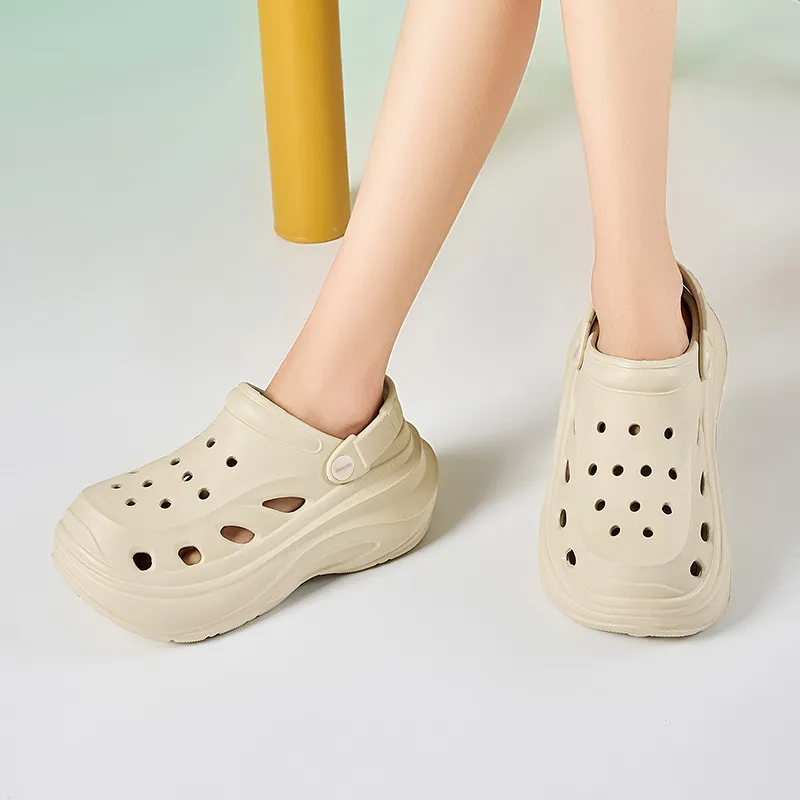 DAPHNE Clogs Women's-3