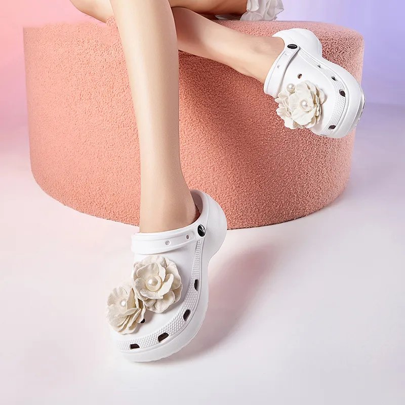 DAPHNE Clogs Women's-5