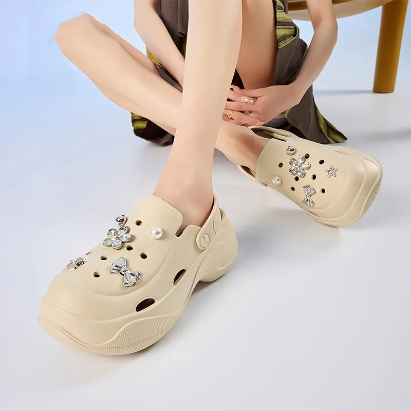 DAPHNE Clogs Women's-4
