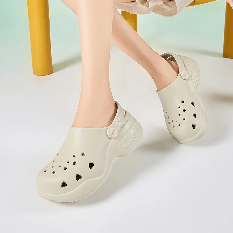 DAPHNE Clogs Women's-3