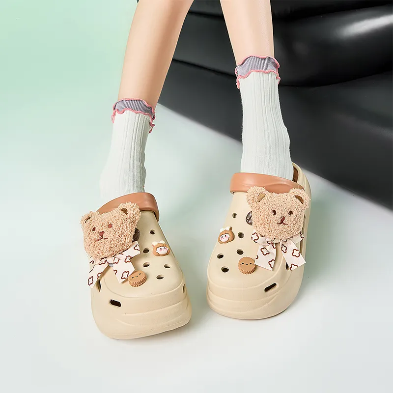DAPHNE Clogs Women's Khaki Brown-4