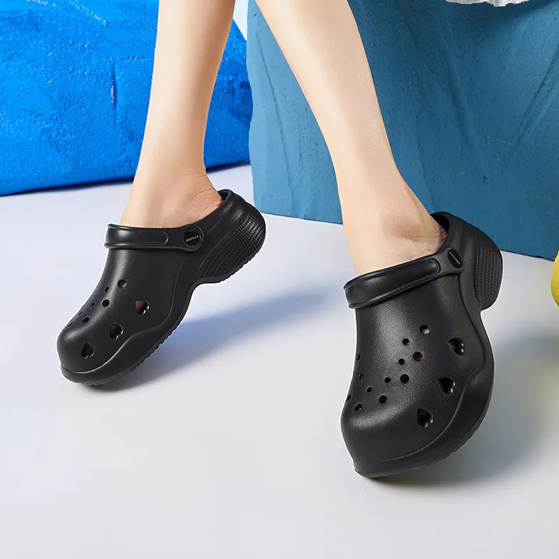 DAPHNE Clogs Women's-3
