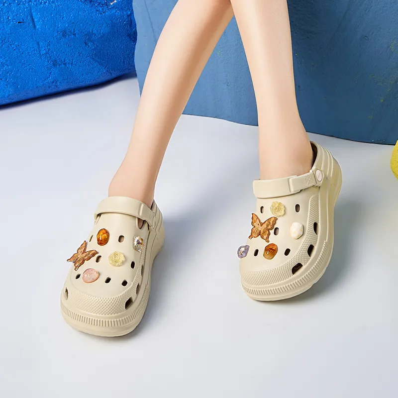 DAPHNE Clogs Women's Bone White-5