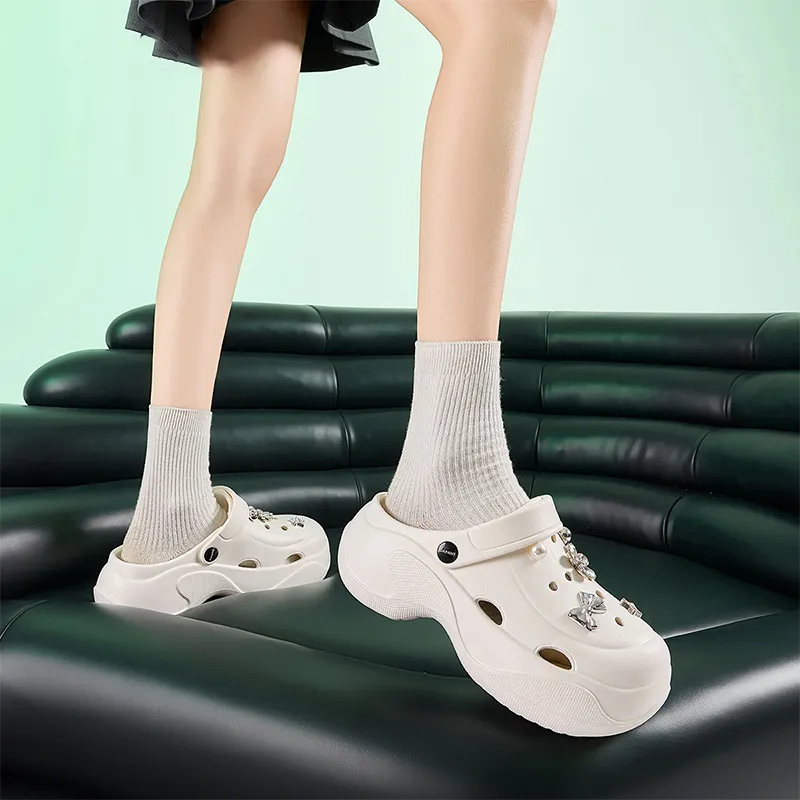 DAPHNE Clogs Women's-4