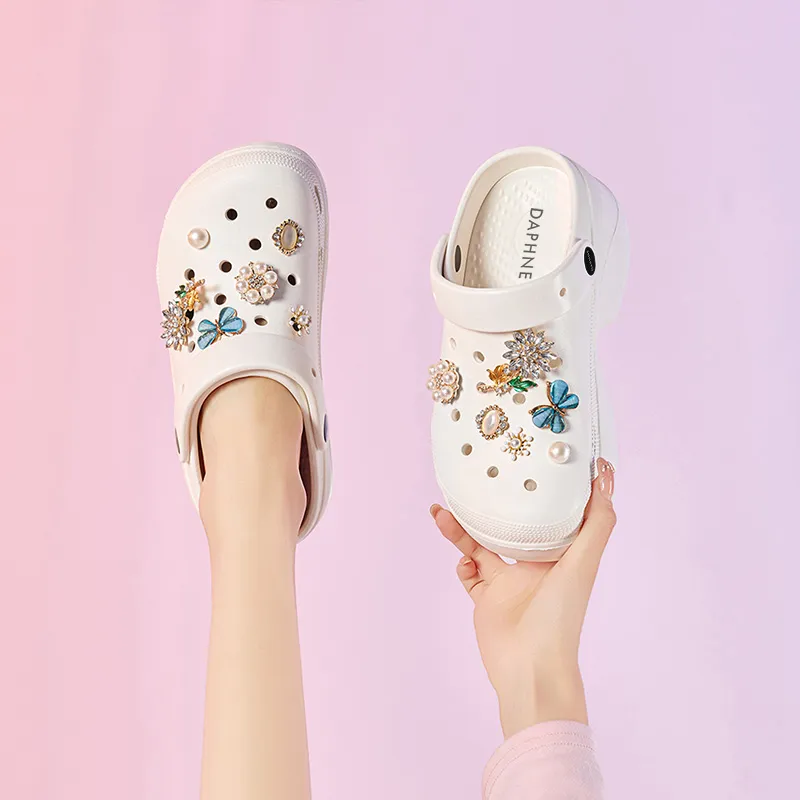 DAPHNE Clogs Women's Milk White-3