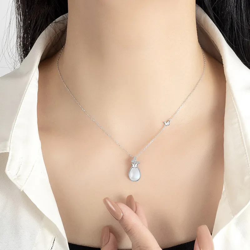 Ancient Jewelry Chalcedony Jade Necklaces Women's-1